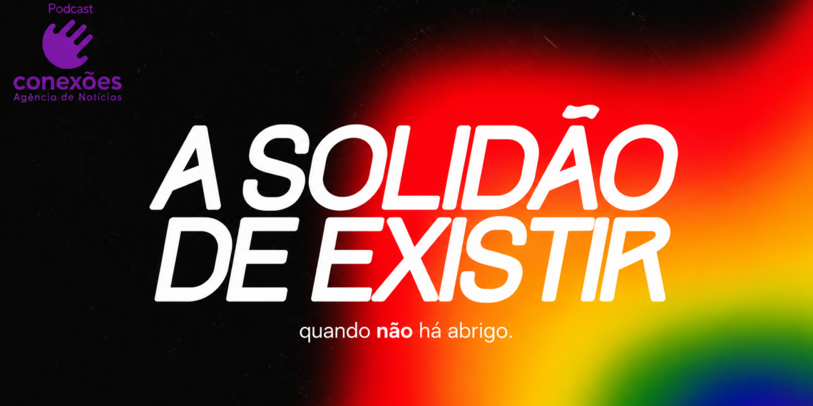 Imagem com lado direito predominantemente na cor preta e lado esquerdo com as cores característica da representação LGBT+, roxo, azul, verde, amarelo e vermelho. Em branco, centralizado, está o texto “A solidão de existir”, logo abaixo está o texto de tamanho menor, também em branco e centralizado, “Quando não há abrigo”. O não está em negrito. Na lateral direita está a logo em roxo da agência conexões.