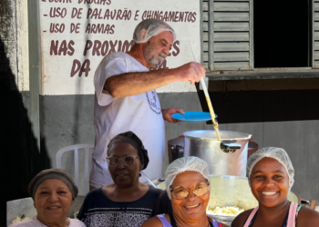 A rede de afeto que mantém vivas as cozinhas solidárias em Uberlândia